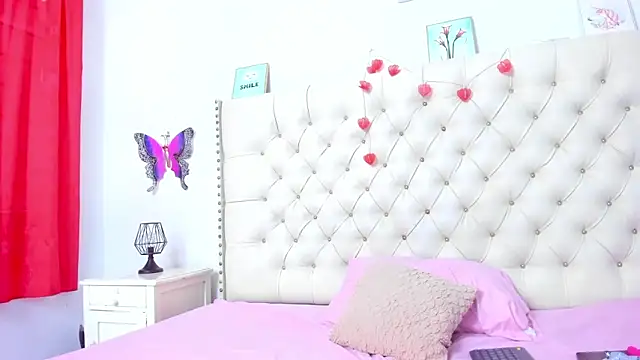 celena wonder online show from 11-25-25, 01:22