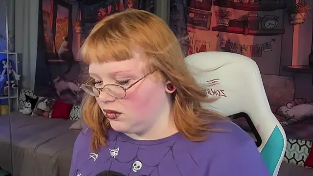 LottieReed online show from 11-11-25, 03:12