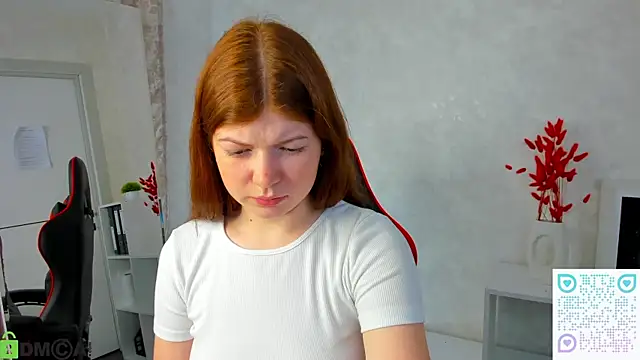 Snapshot of Nika_Jonson chatting on 12-14-25, 01:11 Nika Jonson online show from 12-14-25, 01:11