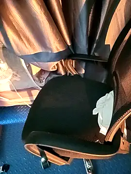 Cherry Le02 online show from 04-28-26, 08:41