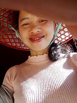 Snapshot of TRIEUTRIEU20 chatting on 12-19-25, 07:37 TRIEUTRIEU20 online show from 12-19-25, 07:37