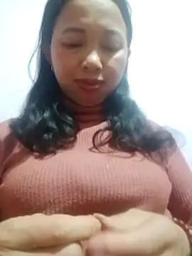 Snapshot of TRIEUTRIEU20 chatting on 02-04-26, 02:23 TRIEUTRIEU20 online show from 02-04-26, 02:23