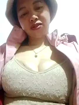 Snapshot of TRIEUTRIEU20 chatting on 03-04-26, 11:22 TRIEUTRIEU20 online show from 03-04-26, 11:22