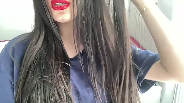 Snapshot of alyx_ chatting on 07-06-26, 04:20 alyx online show from 07-06-26, 04:20