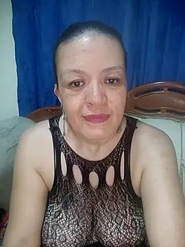 Missy Guzman online show from 11-08-25, 06:13