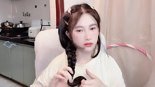 Snapshot of anna-888- chatting on 11-08-25, 03:56 anna-888- online show from 11-08-25, 03:56