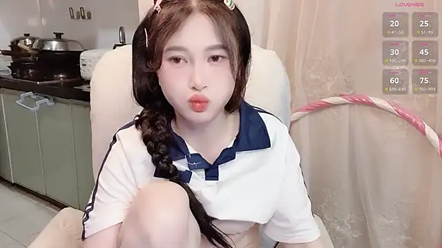 Snapshot of anna-888- chatting on 11-11-25, 09:59 anna-888- online show from 11-11-25, 09:59