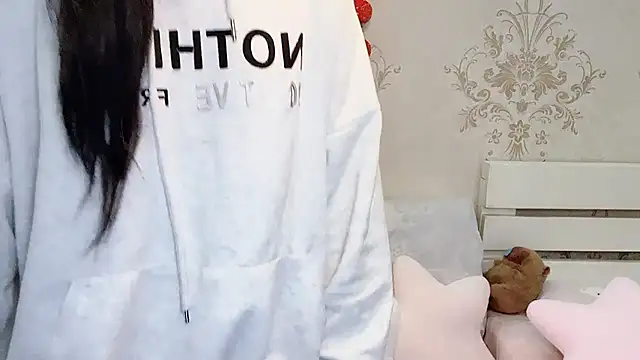 Snapshot of anna-888- chatting on 02-19-26, 01:51 anna-888- online show from 02-19-26, 01:51