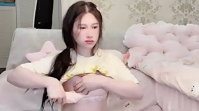Snapshot of anna-888- chatting on 04-05-26, 03:31 anna-888- online show from 04-05-26, 03:31