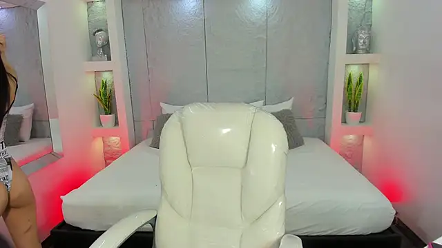 Snapshot of AmyColman_ chatting on 12-02-25, 11:37 AmyColman online show from 12-02-25, 11:37