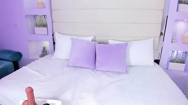 Snapshot of AmyColman_ chatting on 01-10-26, 12:07 AmyColman online show from 01-10-26, 12:07