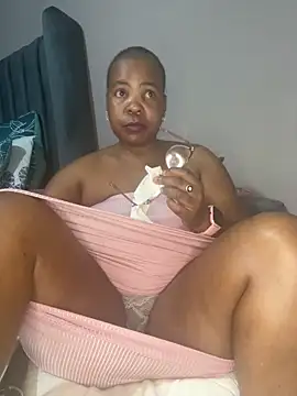 SweetCandy84 online show from 04-29-26, 06:03