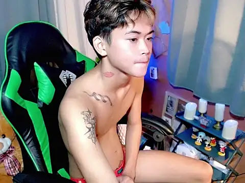 AsianCuteGuy21 online show from 11-19-25, 08:25