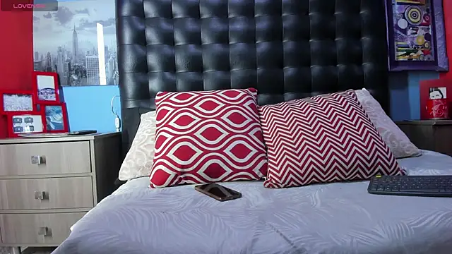 Snapshot of Khalid16_ chatting on 11-12-25, 01:44 Khalid16 online show from 11-12-25, 01:44