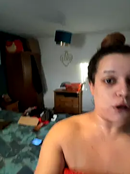 BubblesLovexox online show from 11-30-25, 03:05