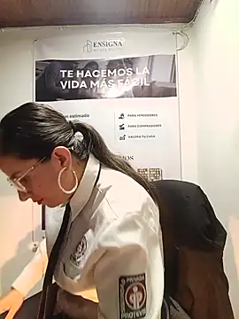 Valentina--1 online show from 06-18-26, 10:09