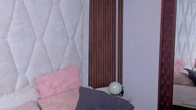 IrinaaVega online show from 06-04-26, 05:41