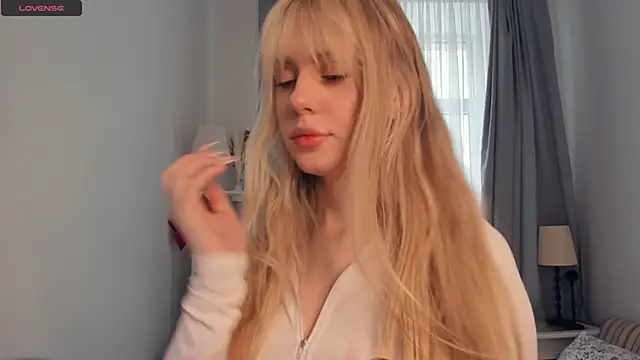 Snapshot of TessaStruble chatting on 02-13-26, 07:37 TessaStruble online show from 02-13-26, 07:37