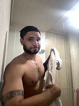 Snapshot of AUSTINN_TORRES chatting on 01-09-26, 10:22 AUSTINN TORRES online show from 01-09-26, 10:22