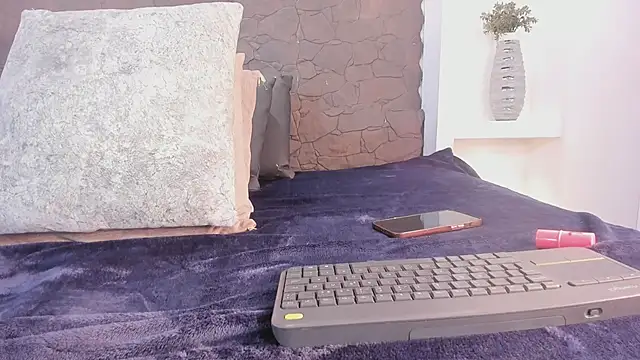 Snapshot of EmilyAllen_1 chatting on 03-14-26, 03:34 EmilyAllen 1 online show from 03-14-26, 03:34