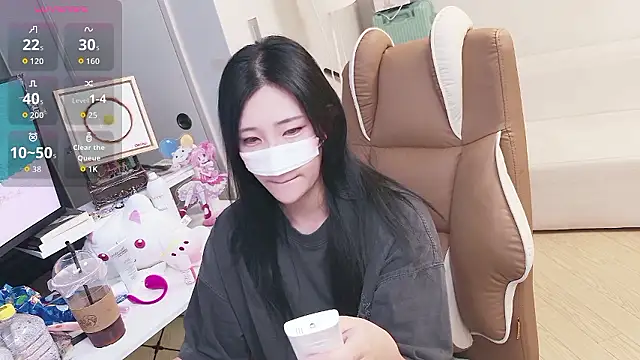 Milk Sola online show from 05-26-26, 10:55