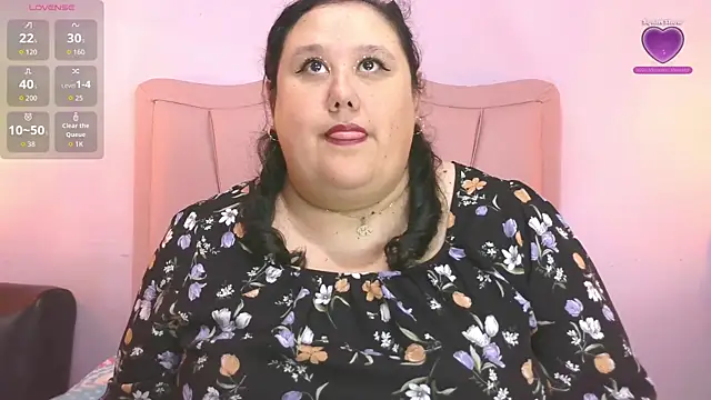 Snapshot of marianabbw30 chatting on 11-25-25, 05:29 marianabbw30 online show from 11-25-25, 05:29