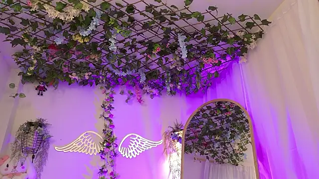 Snapshot of ISA_NIXON chatting on 02-20-26, 10:21 ISA NIXON online show from 02-20-26, 10:21