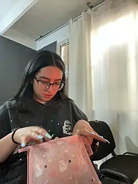 Kloe Novoa online show from 11-12-25, 12:49