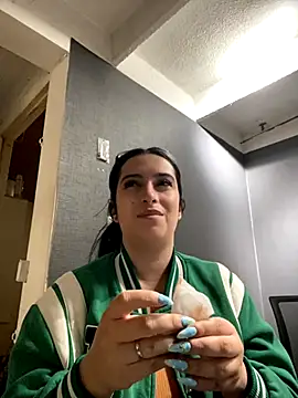 Kloe Novoa online show from 11-17-25, 12:55