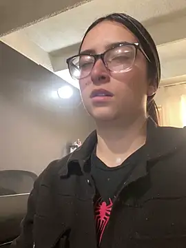 Kloe Novoa online show from 12-22-25, 02:14