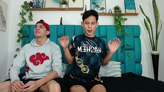 Snapshot of Hot_Boys_Latinos_X chatting on 11-01-25, 01:24 Hot Boys Latinos X online show from 11-01-25, 01:24