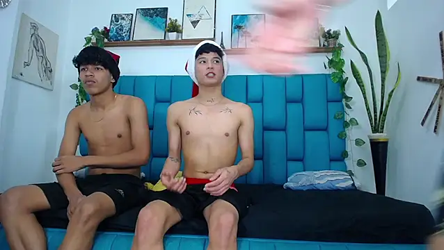 Snapshot of Hot_Boys_Latinos_X chatting on 12-22-25, 11:35 Hot Boys Latinos X online show from 12-22-25, 11:35