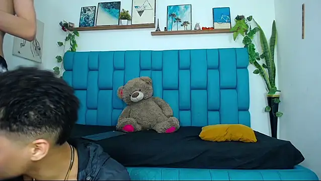 Snapshot of Hot_Boys_Latinos_X chatting on 01-15-26, 10:02 Hot Boys Latinos X online show from 01-15-26, 10:02