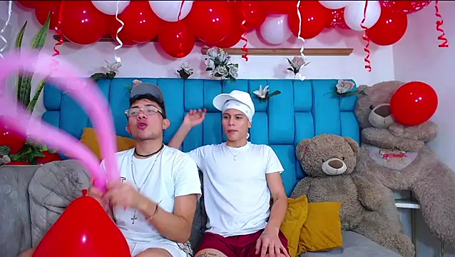 Snapshot of Hot_Boys_Latinos_X chatting on 02-12-26, 11:33 Hot Boys Latinos X online show from 02-12-26, 11:33