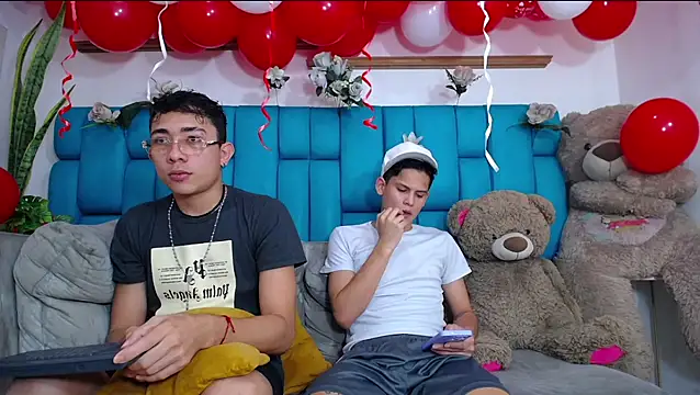 Snapshot of Hot_Boys_Latinos_X chatting on 02-14-26, 11:12 Hot Boys Latinos X online show from 02-14-26, 11:12