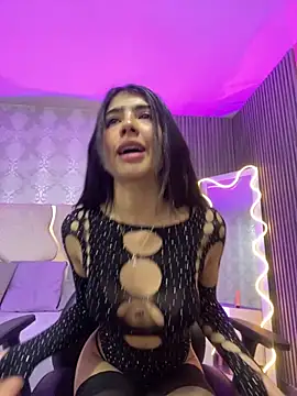 MAIILY TAY online show from 11-13-25, 12:15