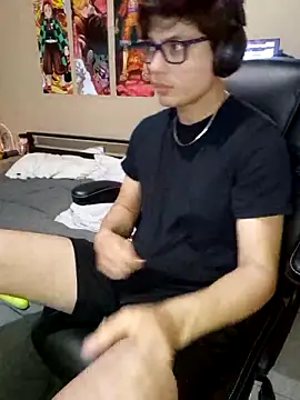 Ais B10 online show from 03-17-26, 02:49