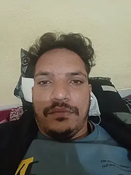 Snapshot of indoregigolo chatting on 12-21-25, 04:08 indoregigolo online show from 12-21-25, 04:08