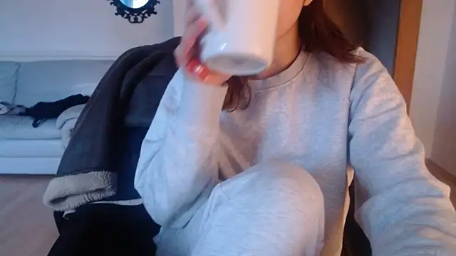 Snapshot of bellefleurrr chatting on 11-18-25, 03:05 bellefleurrr online show from 11-18-25, 03:05