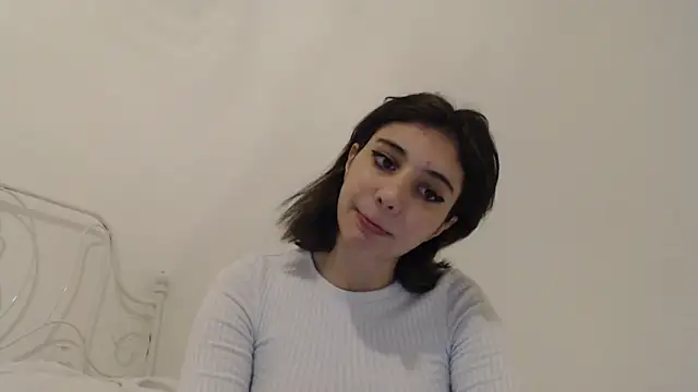 Snapshot of bellefleurrr chatting on 03-13-26, 02:29 bellefleurrr online show from 03-13-26, 02:29