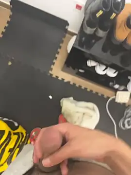 Snapshot of findomhot chatting on 10-29-25, 08:32 findomhot online show from 10-29-25, 08:32