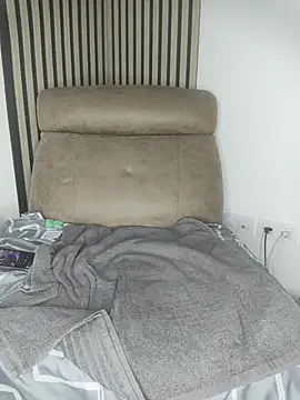 Snapshot of findomhot chatting on 11-23-25, 12:10 findomhot online show from 11-23-25, 12:10