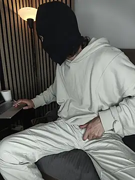 Snapshot of findomhot chatting on 12-13-25, 10:04 findomhot online show from 12-13-25, 10:04