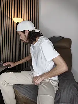 Snapshot of findomhot chatting on 12-16-25, 09:20 findomhot online show from 12-16-25, 09:20