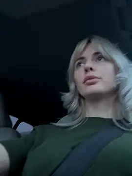 Snapshot of blondegirlx chatting on 10-26-25, 03:18 blondegirlx online show from 10-26-25, 03:18