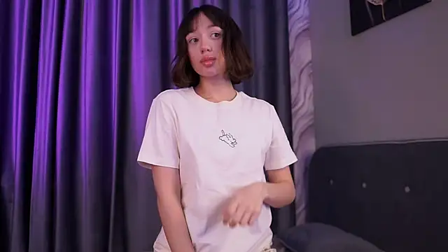 starlizzy online show from 10-27-25, 06:50