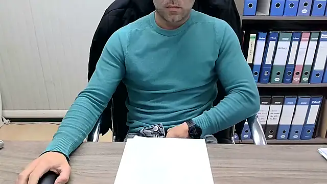 Snapshot of Evasionee chatting on 12-16-25, 07:57 Evasionee online show from 12-16-25, 07:57