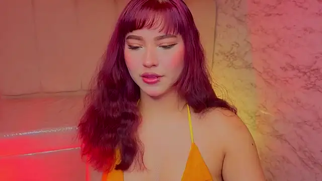 Snapshot of Afrodita_Wild_v chatting on 06-17-26, 01:23 Afrodita Wild v online show from 06-17-26, 01:23