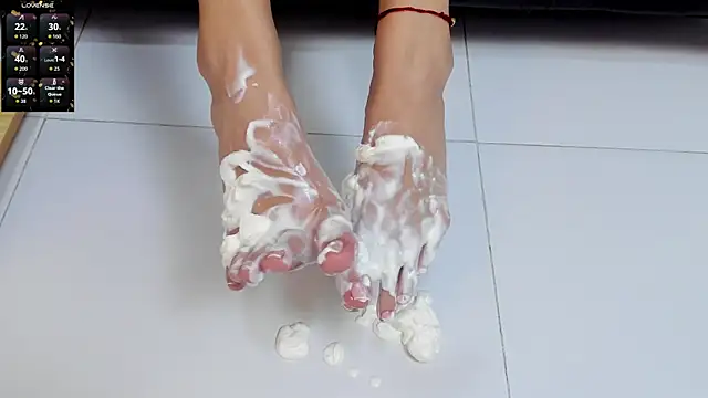 CloePerson online show from 02-19-26, 03:52