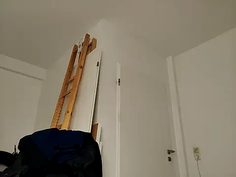 stripcumboy online show from 11-07-25, 06:41